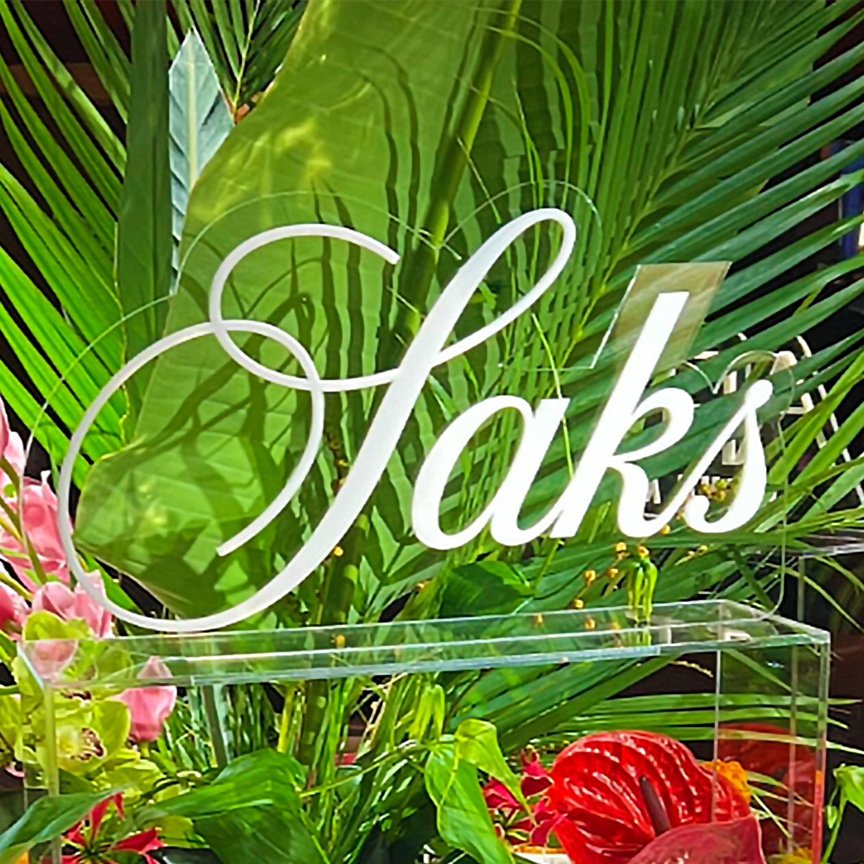 saks-acrylic-sign